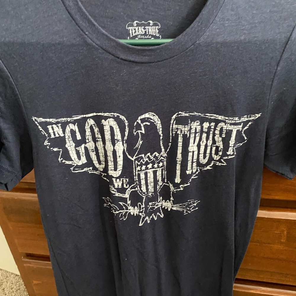 Women’s shirt